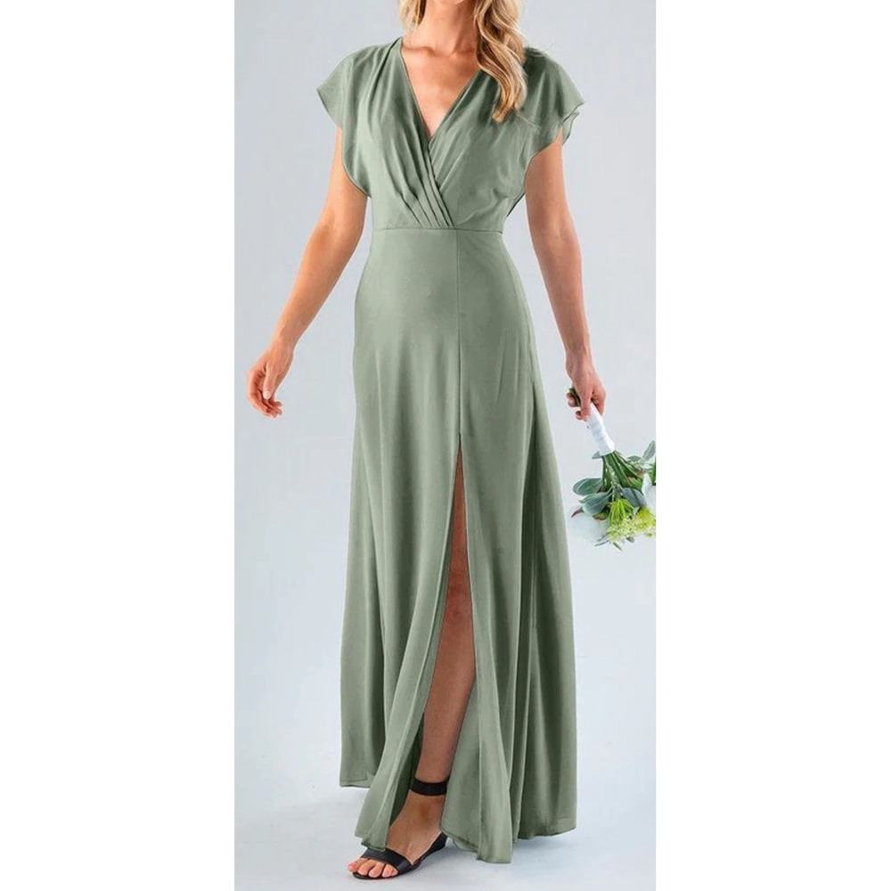 NWT Kennedy Blue Ava Bridesmaid Dress Sage Green 6 Flowy Romantic Maxi Wedding